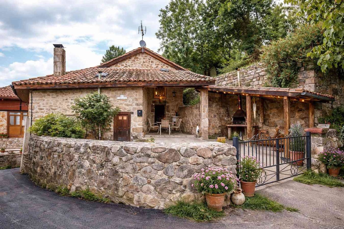Finca 'La Carrozal Senda Del Oso' mit Bergblick, privater Terrasse und Wlan in Teverga, Cordillera Cantábrica
