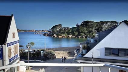 Hôtel pour 2 personnes, avec terrasse, animaux acceptés dans Plage De Saint Guirec Ploumanac H
