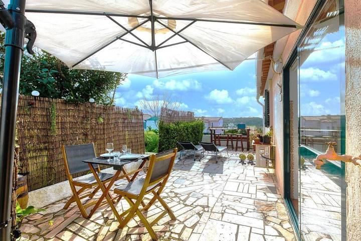 Casa de férias para 3 pessoas, com Varanda e Terraço e ainda Jardim and Vista em Mafra