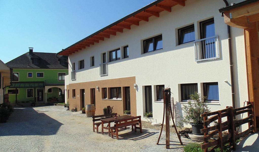 Ganze Ferienwohnung, Schmankerl und Gast Heiderer - Doppelzimmer Leimer (barrierefrei) in Rohrendorf bei Krems, Donau Niederösterreich