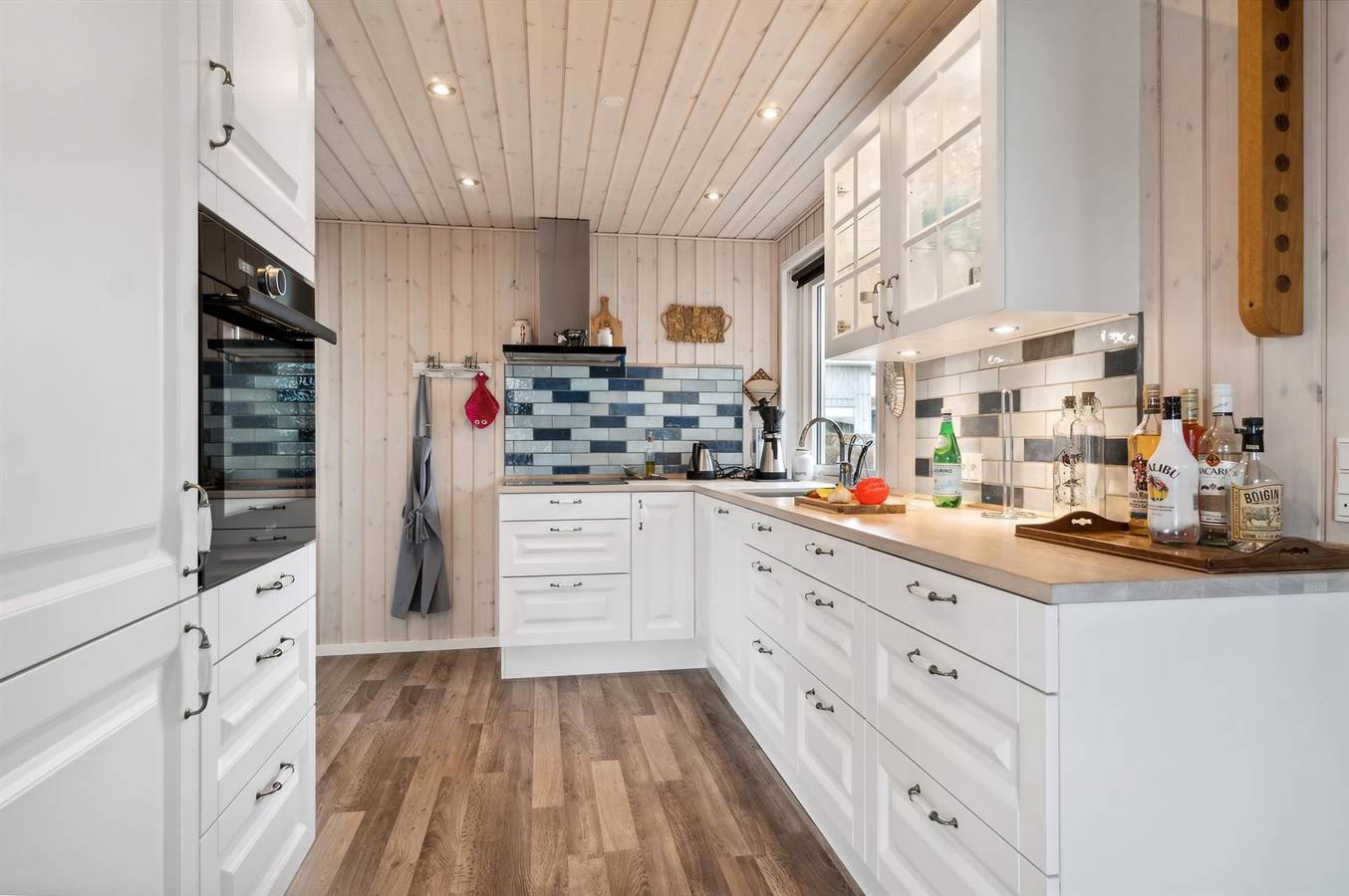 Pet friendly home in Rønde with house sea view in Rønde, Sør-Djursland