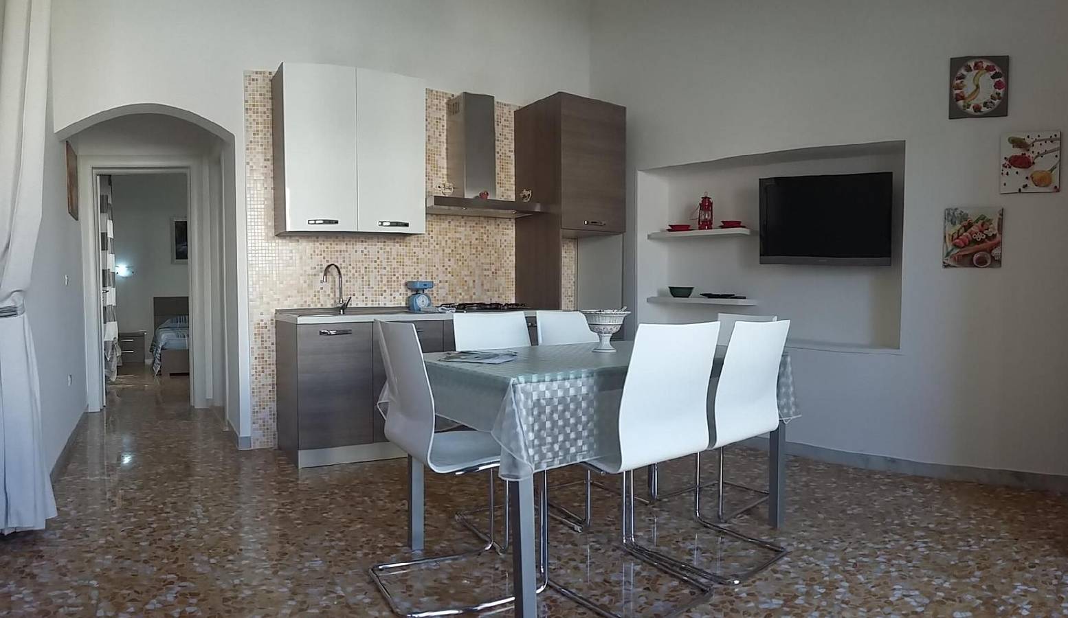 Entire holiday apartment, Spacious ground-floor apartment for up to six people in Campomarino di Maruggio, Campomarino (Apulia)