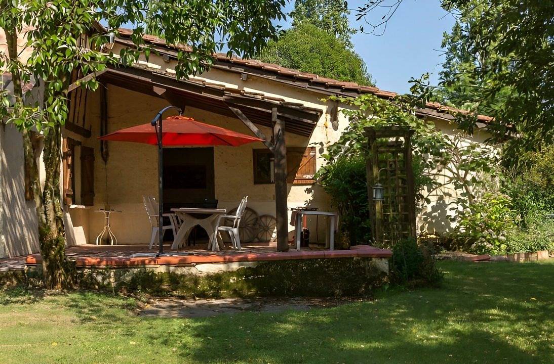 Peyrouteau - Gîte bucolique, 6 personnes in Dému, Gers