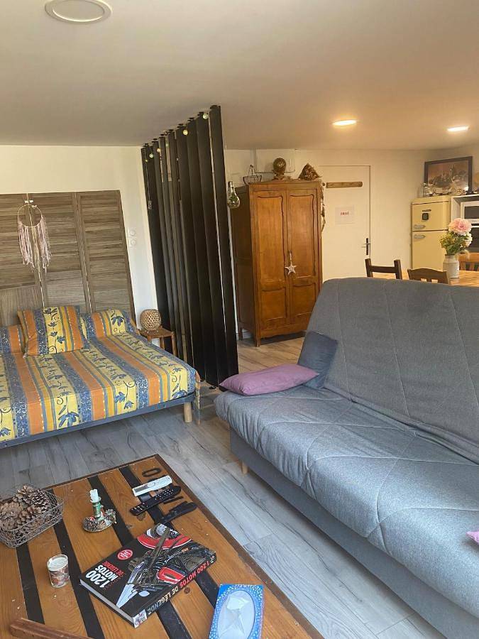 Gîte pour 5 personnes, avec jardin et vue, animaux acceptés à Montpezat-de-Quercy