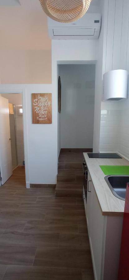 Quadruple Room with Private Bathroom in Jerez de la Frontera, Costa de la Luz