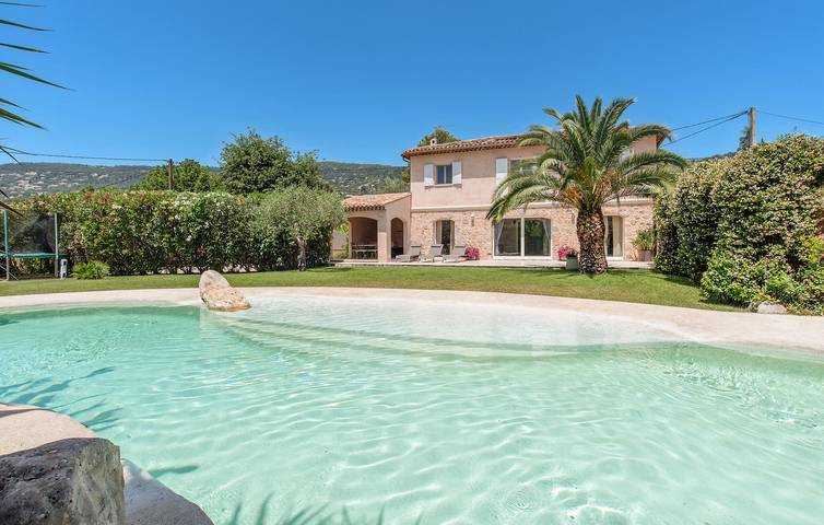 Ferienhaus für 8 Personen, mit Terrasse und Pool - 1