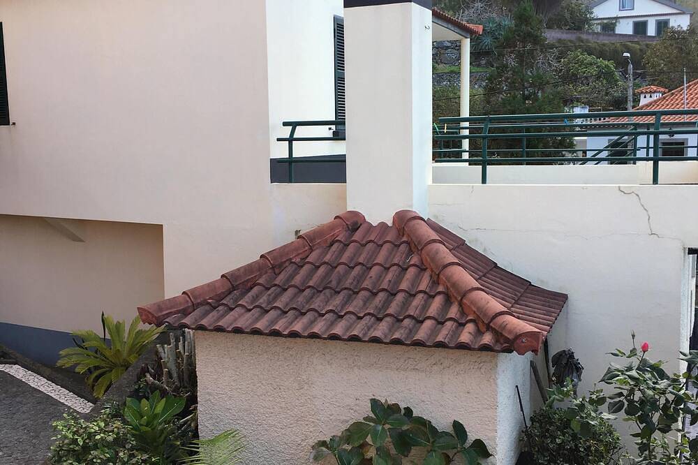 Casa Carvoeiro, Vista Al Mar Y La Montaña! in Ponta Delgada (Madeira), Isla de Madeira