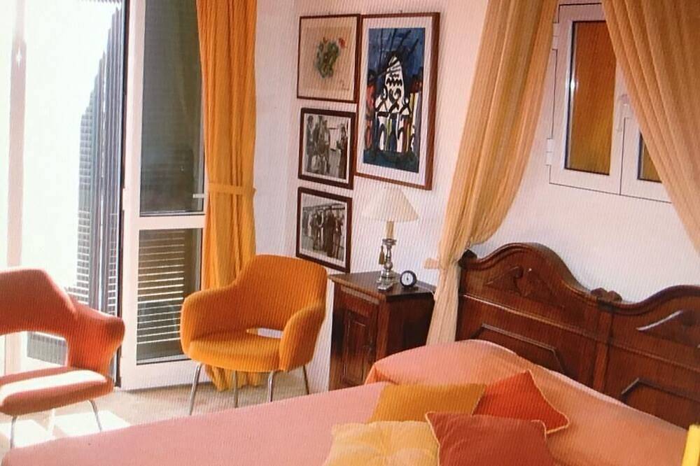 Your holidays in an Apulian farmhouse with private 14x7 mt pool, next to beaches in Monopoli, Bari Provinz