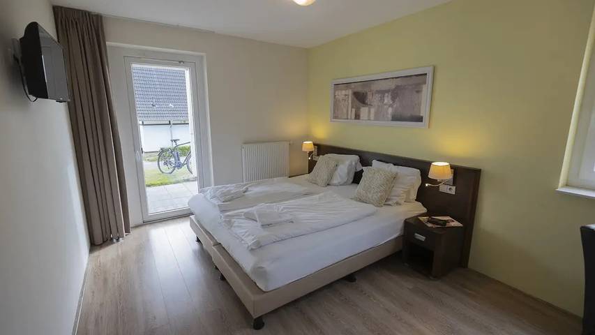 Ferienhaus für 9 Personen, mit Terrasse und Sauna sowie Pool in Heimbach - 4