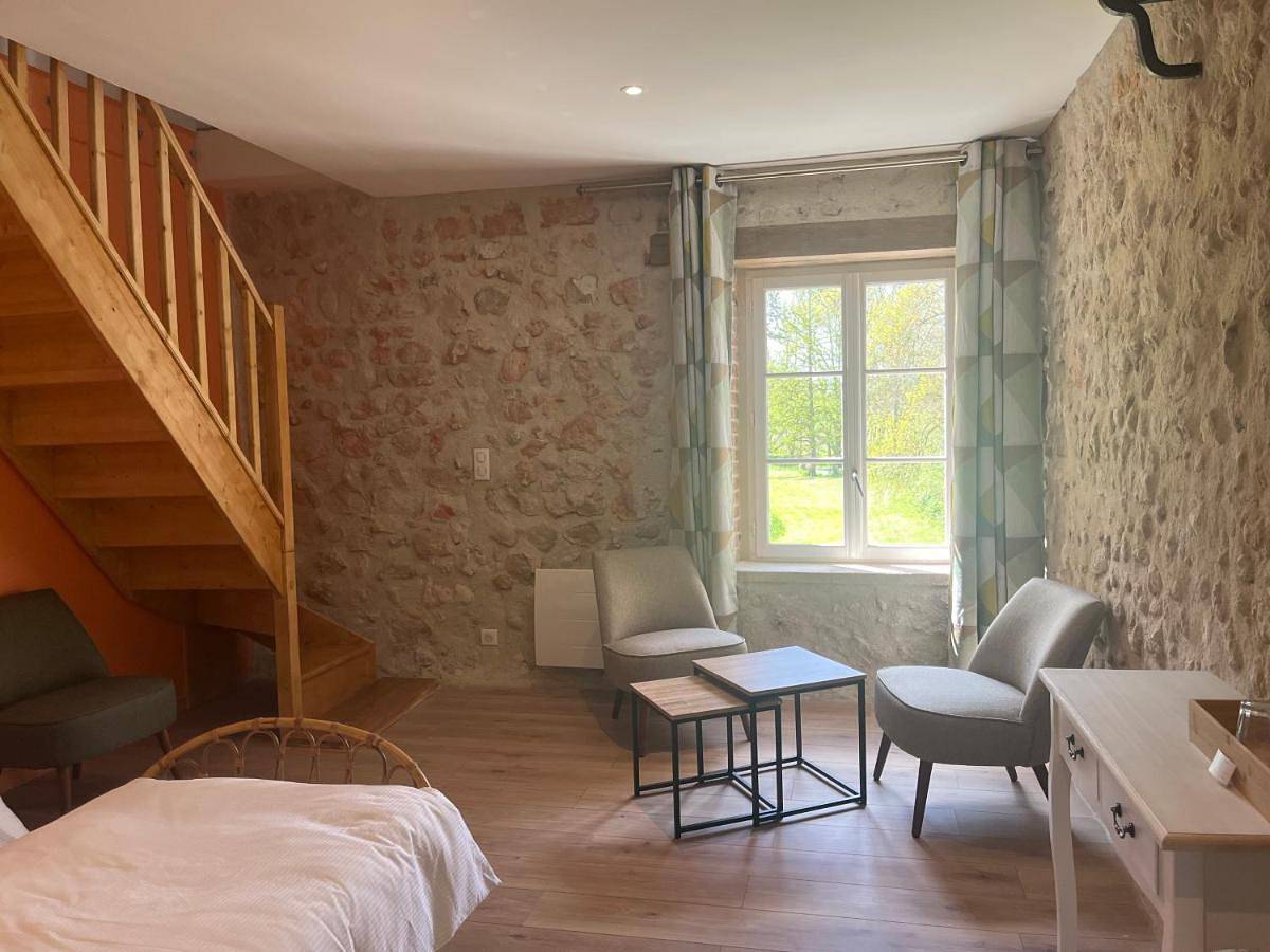 Le Moulin de Moquesouris - Chambres d'hôtes et table d'hôte in Nazelles-Négron, Région de Tours