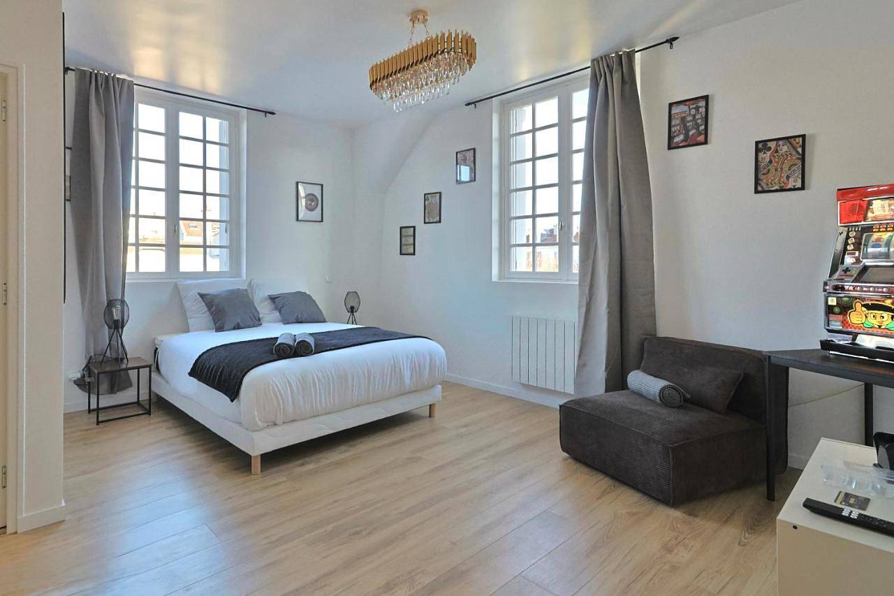 Appartement entier, Sc6 - Studio familial - Enghien gare - Lac & centre ville à pied in Enghien-les-Bains, Val-d'Oise