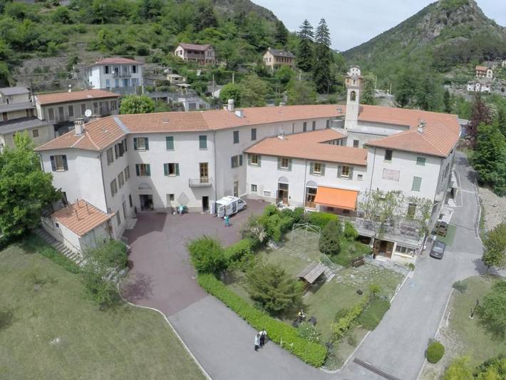 Hôtel pour 2 personnes, avec jardin, animaux acceptés à Tende - 3