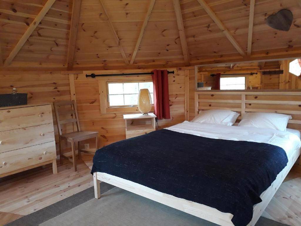 Family Studio in Bairon-et-ses-Environs, Ardennes