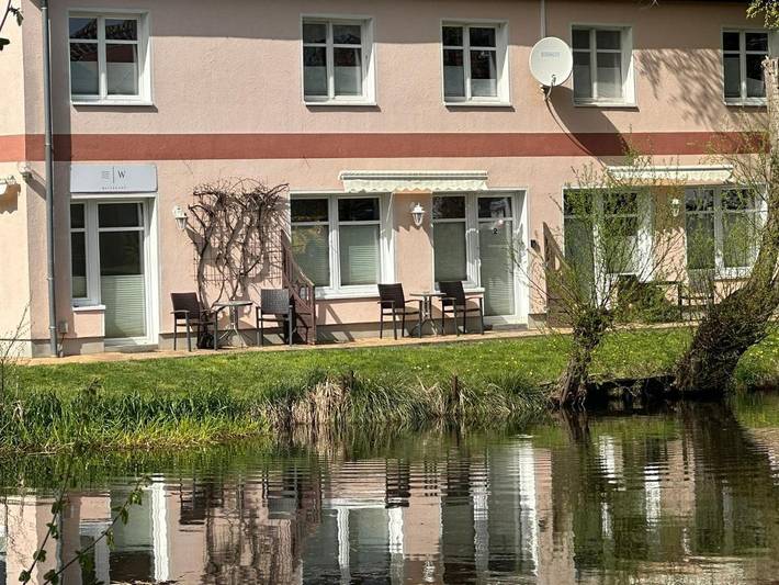 Ferienwohnung, mit Terrasse und Seeblick sowie Ausblick