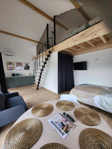 Gîte pour 6 personnes, avec terrasse à Jonage