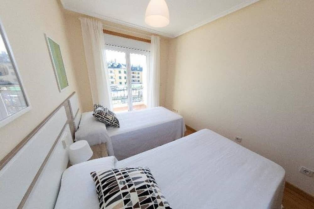 Entire apartment, Oceano 5 2 Bedrooms Garden in Barreiros, Galician Coast