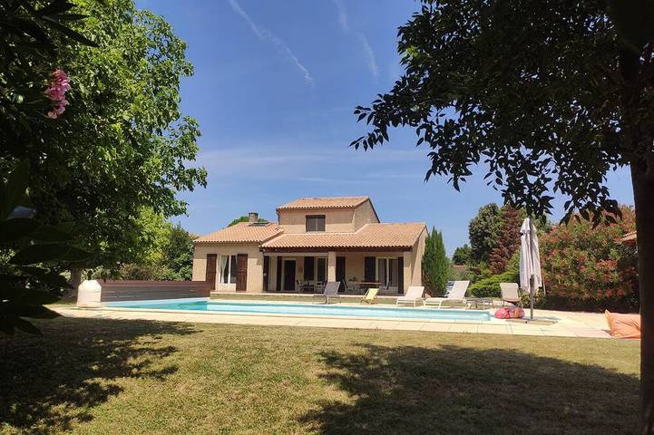 Villa pour 8 personnes, avec jardin et sauna