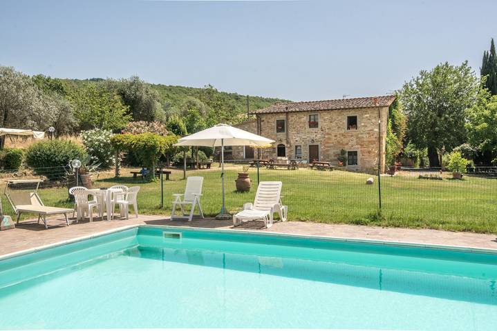 Appartamento "Bilocale Vermiglio" con piscina condivisa e Wi-Fi in Castiglion Fibocchi, Valdarno
