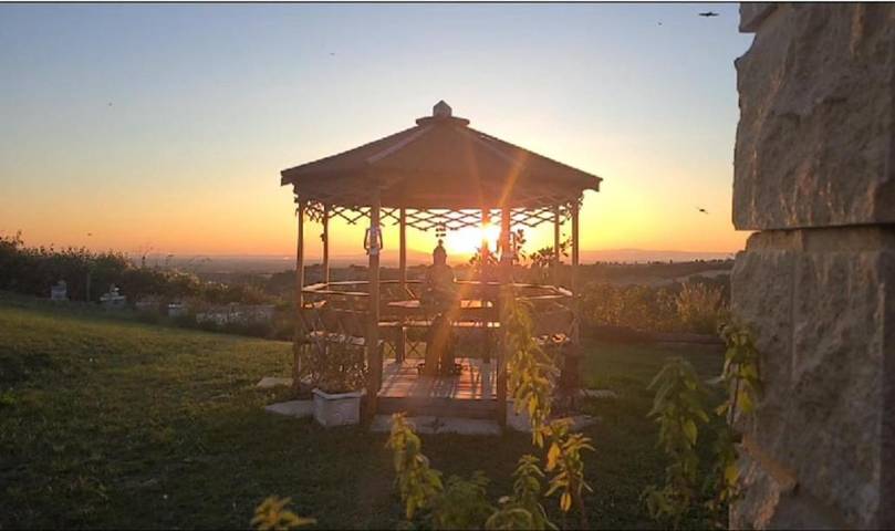 Location de vacances pour 4 personnes, avec jardin et vue à Saint-Jurs - 2