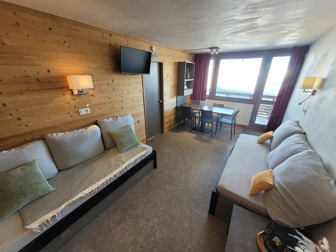 Appartement entier, Appartement cosy au pied des pistes - Vue Mont-Blanc - Animaux admis in Aime 2000, Aime-la-Plagne