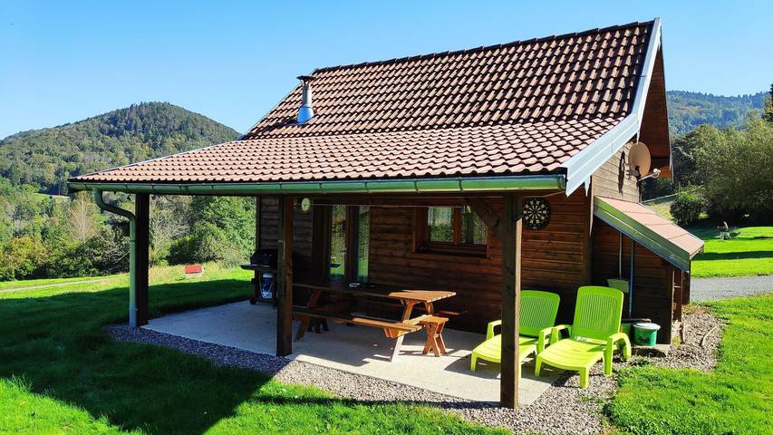 Gîte pour 3 personnes, avec Jardin à Haut-du-Them-Château-Lambert