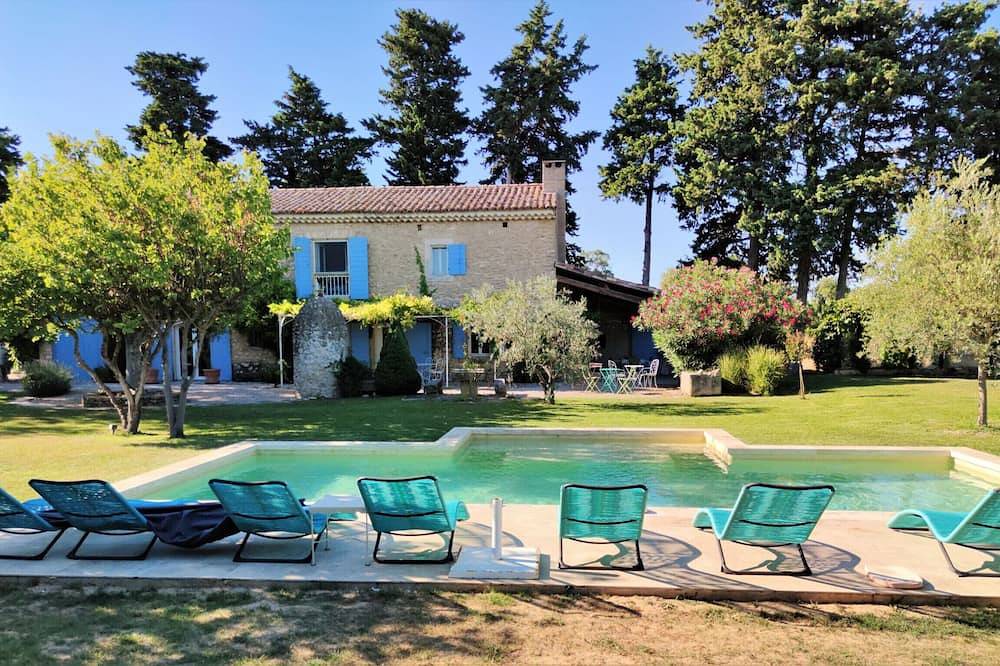 Mas Provencal 10 Personen mit beheiztem Pool in der Nähe von L'Isle Sur La Sorgue in Cavaillon, Regionaler Naturpark Luberon