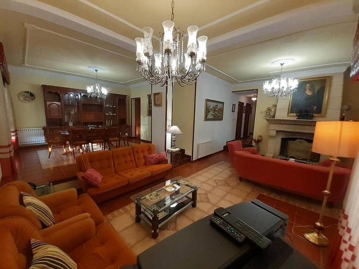 Location de vacances pour 10 personnes, avec vue et jardin à A Cañiza