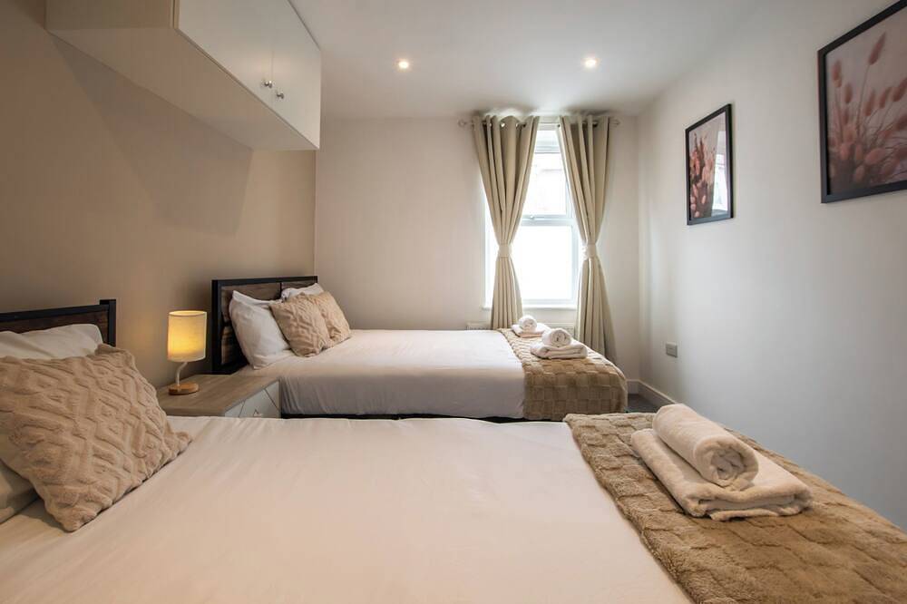 Open Mind Property - Hot tub with 7 beds in Portsmouth, Südostengland