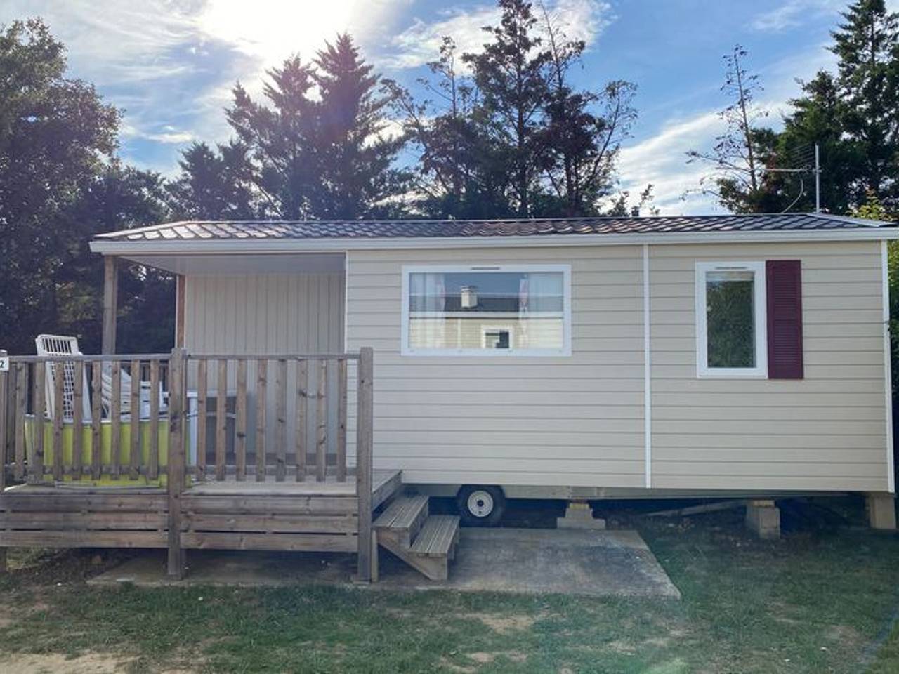 Mobil-home confortable avec terrasse pour 4 personnes in Le Boulou, Région de Céret