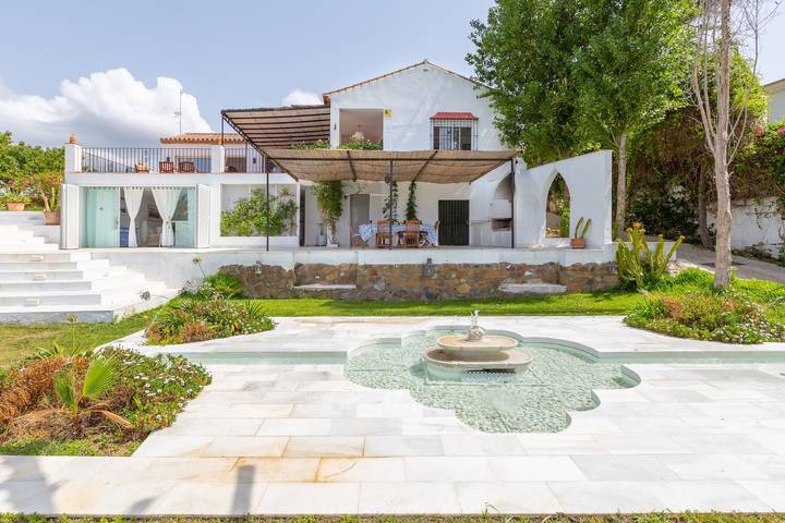 Villa pour 10 personnes, avec jardin, animaux acceptés à Estepona - 2