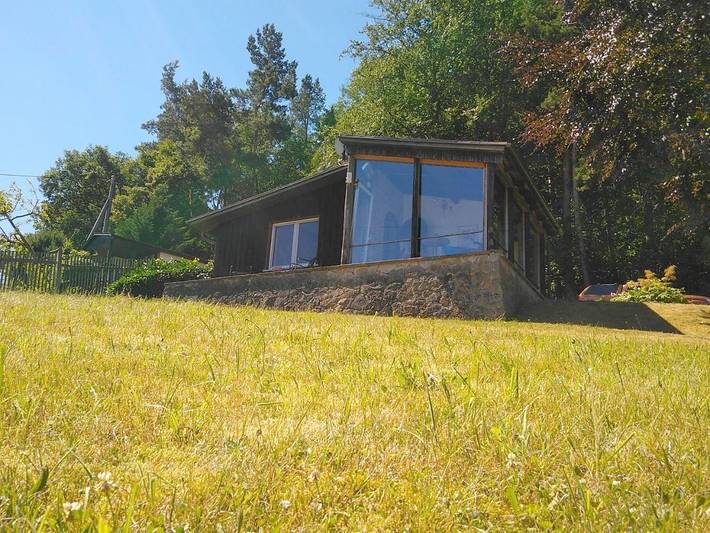 Ferienhaus für 3 Personen, mit Terrasse und Seeblick sowie Ausblick in Werratal