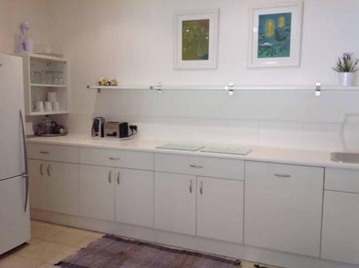 Holiday home for 6 people, with garden and pool, with pets in Pearl Beach