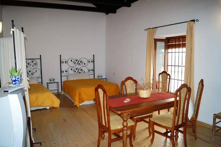 Casa rural para 4 personas, con Terraza y Piscina en Colomera - 3