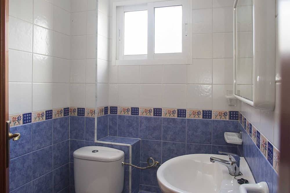 Entire apartment, Bueu: apartment/ flat - 5 rooms - 4/7 in Bueu, Rías Baixas