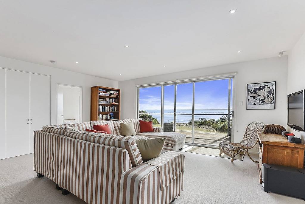 Bayview - Halbmond mit 8 Seeleuten in Robe, South Australia