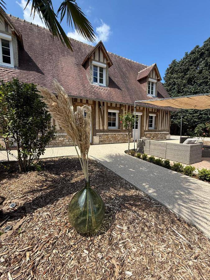 Location de vacances pour 6 personnes, avec jardin à Thiberville - 3