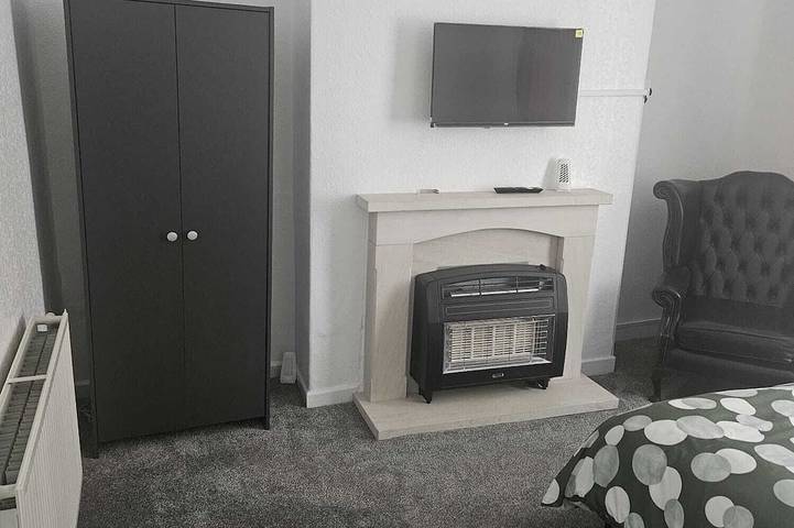 Vacation rental for 6 people, with pets in Bolton