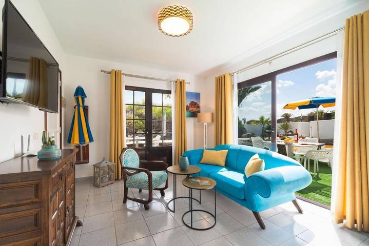 Gîte pour 4 personnes, avec piscine ainsi que vue et jardin dans Charco del Palo - 2