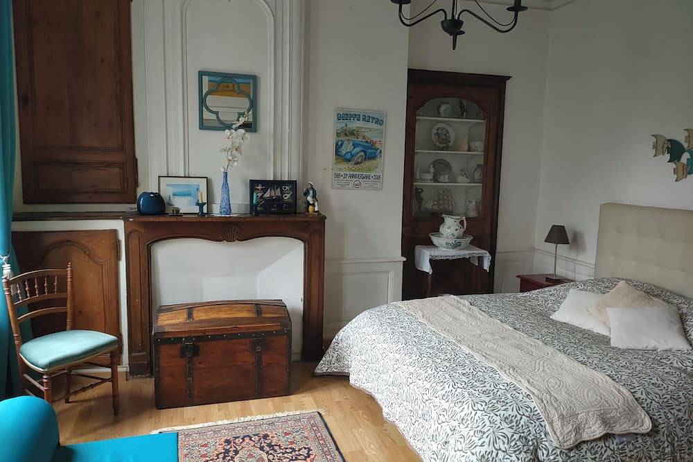 Appartement entier, 2P. tout confort-48m2+jardinet.Plage, port, commerces et chateau 8mn à pieds in Dieppe, Région de Dieppe