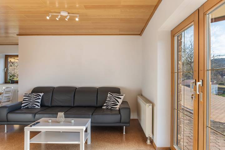 Ganze Wohnung, Ferienwohnung 'Stilletal' mit privater Terrasse, privatem Garten und Wi-Fi in Springstille, Rennsteig