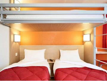 Hôtel pour 3 personnes, avec jardin ainsi que terrasse et vue, animaux acceptés à Herblay-sur-Seine