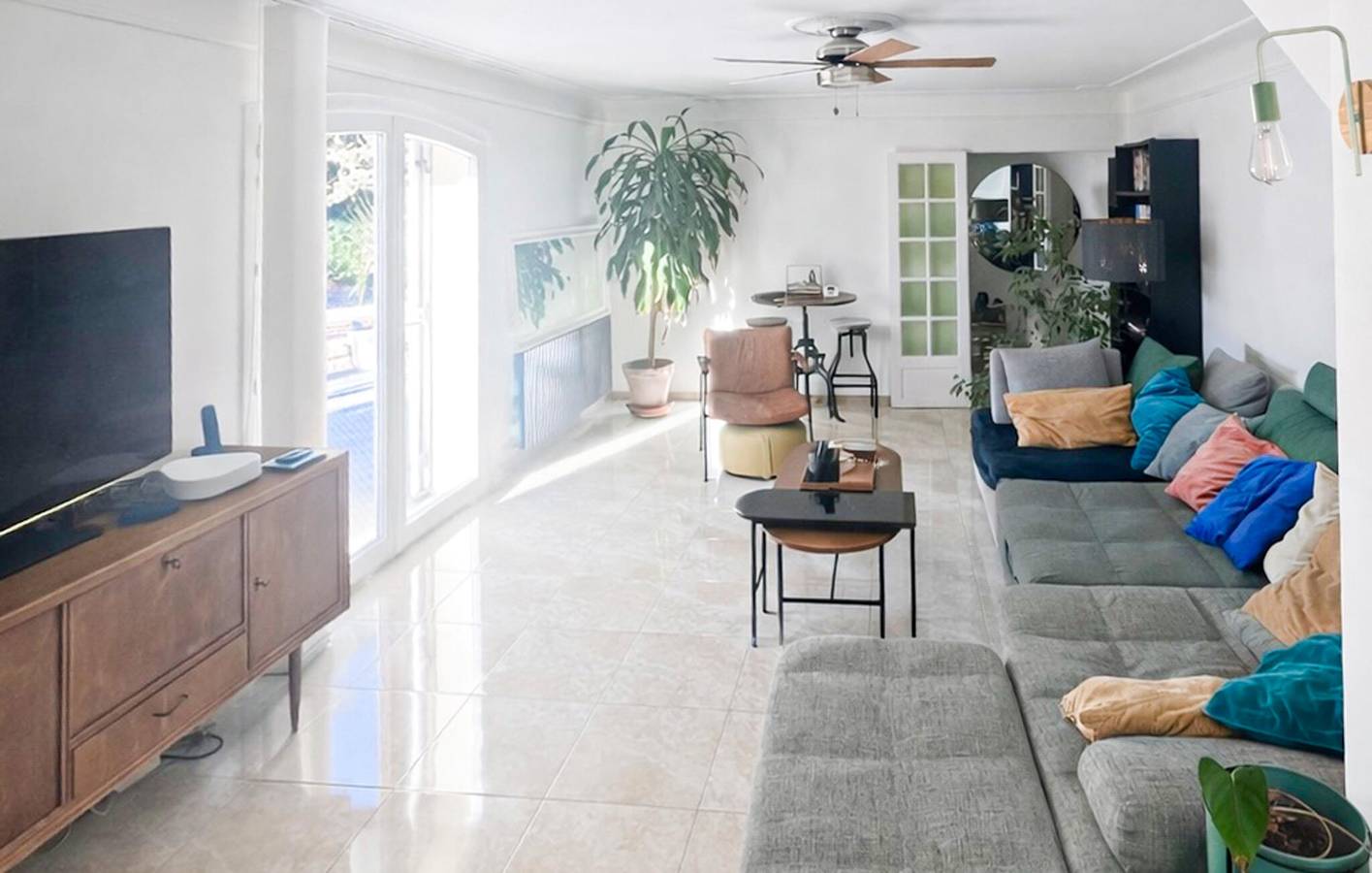 Acogedor apartamento con piscina, WiFi y aparcamiento cerca de Saint-Zacharie in Saint-Zacharie, Región Brignoles