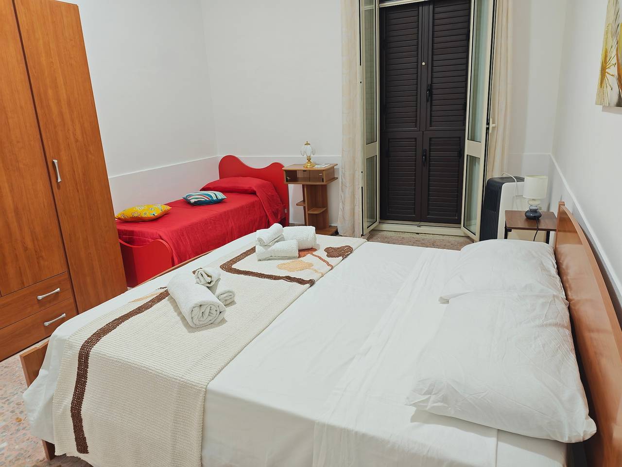 Appartamento intero, Appartamento 'Wolf House' con terrazza privata, Wi-Fi e aria condizionata in Noto, Noto e dintorni