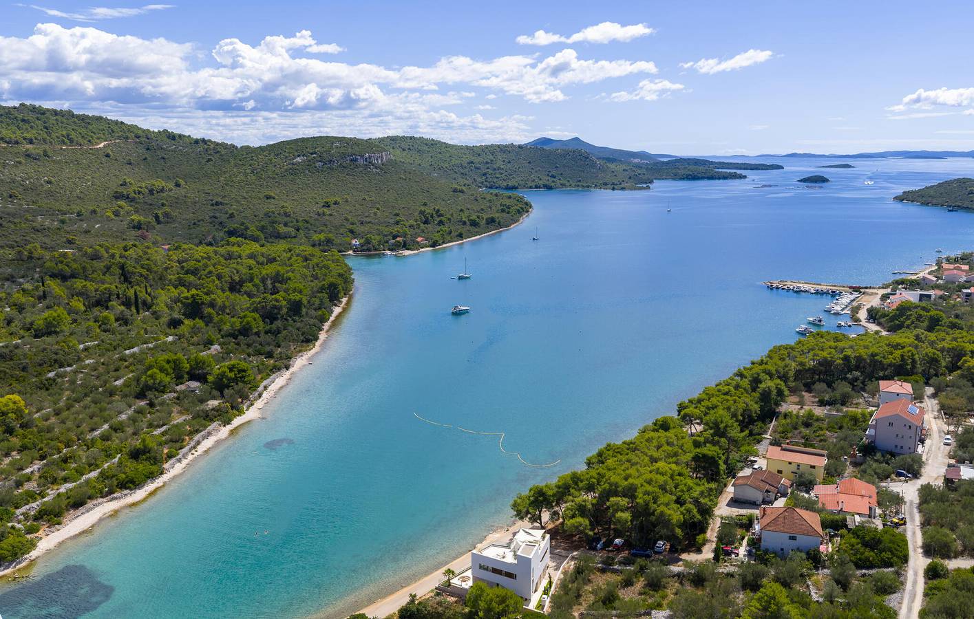 Casa vacanza per 8 persone con piscina in Calli Croazia, Isola di Ugljan