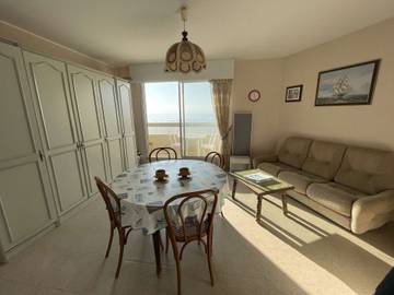 Appartement De Vacances pour 2 Personnes dans Saint-Jean-de-Monts, Vendée, Photo 2