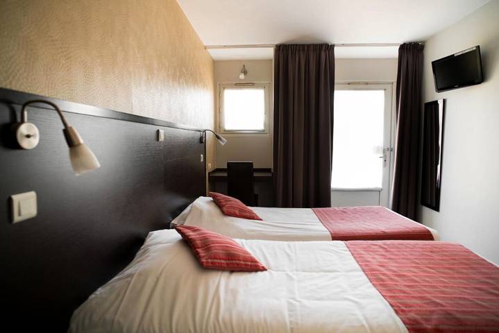 Location de vacances pour 2 personnes, avec piscine et jardin à Istres - 4