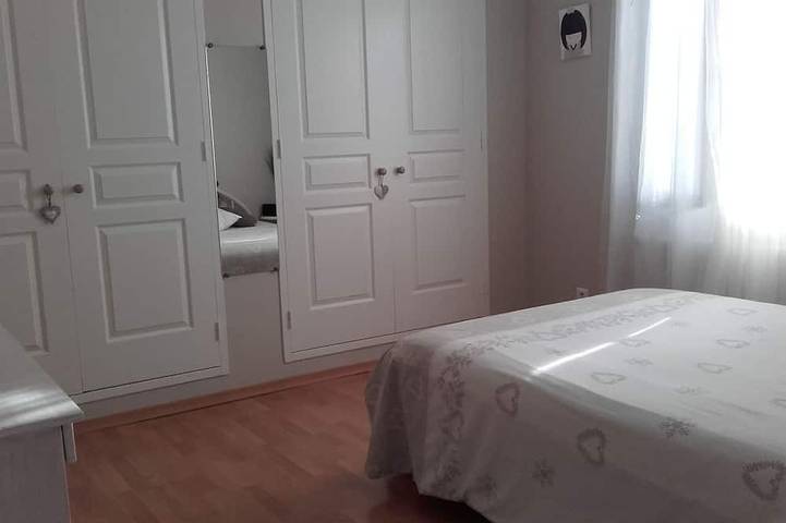 Location de vacances pour 6 personnes, avec terrasse et jardin à Velleron - 4