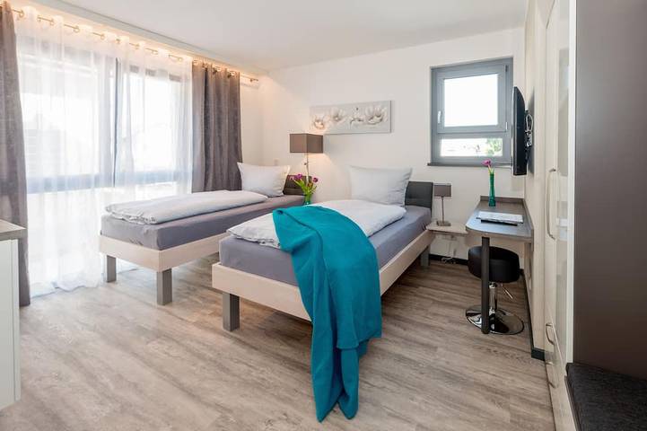 Ganze Wohnung, Die Alternative zum Hotel : Serviced-Apartment mit Garten/Küche/Bad/Hotelservice in Bensheim, Bergstraße