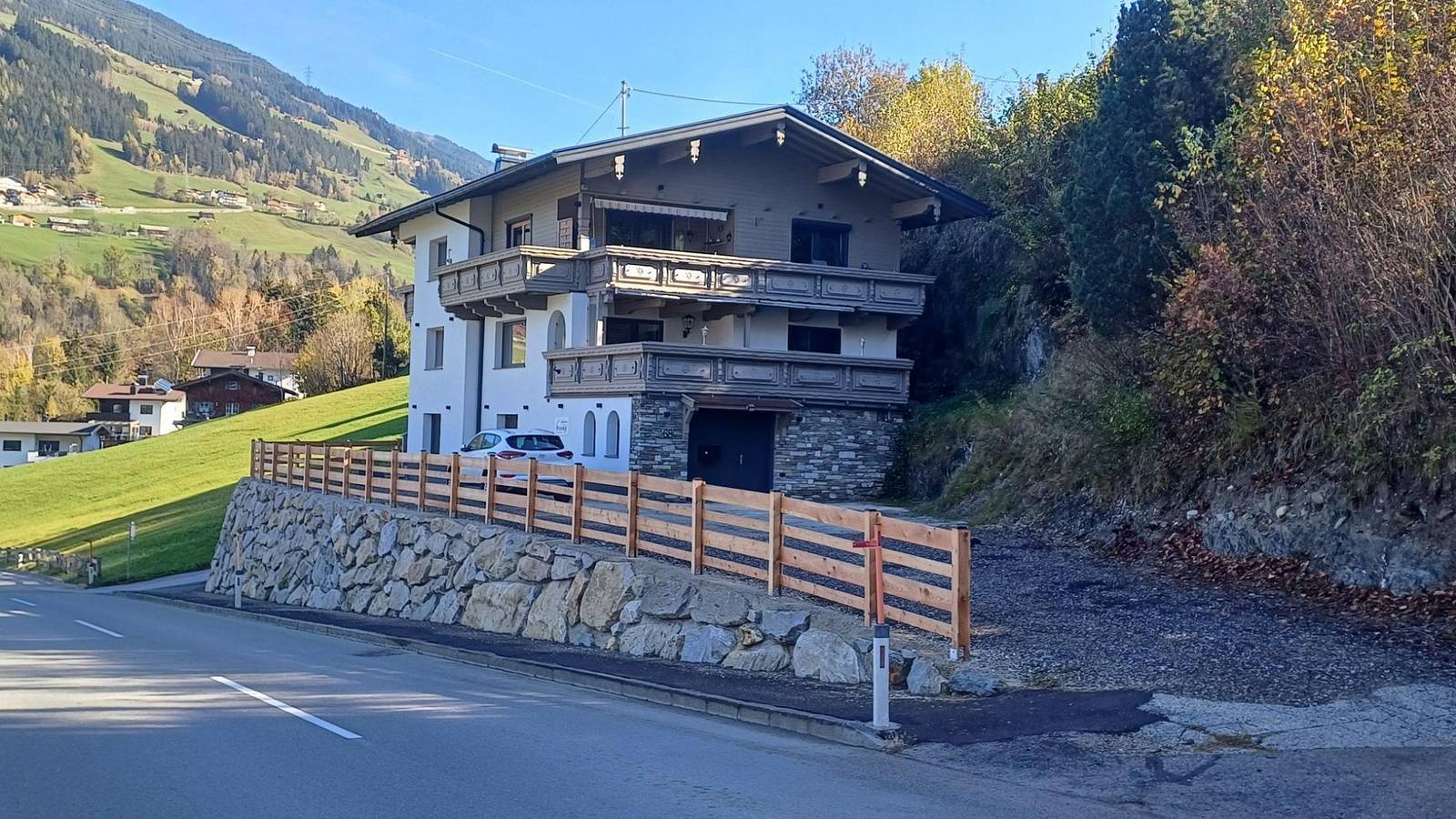 Geheel vakantieappartement, Appartement, douche, Wc, 3 slaapkamers in Hainzenberg, Zillertaler Alpen