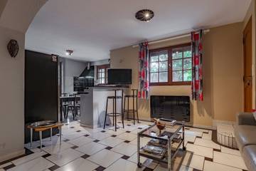 Appartement De Vacances pour 4 Personnes dans Juvinas, Parc naturel régional des Monts d'Ardèche, Photo 4